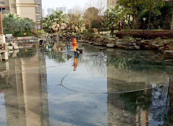 华州景观池淤泥清理